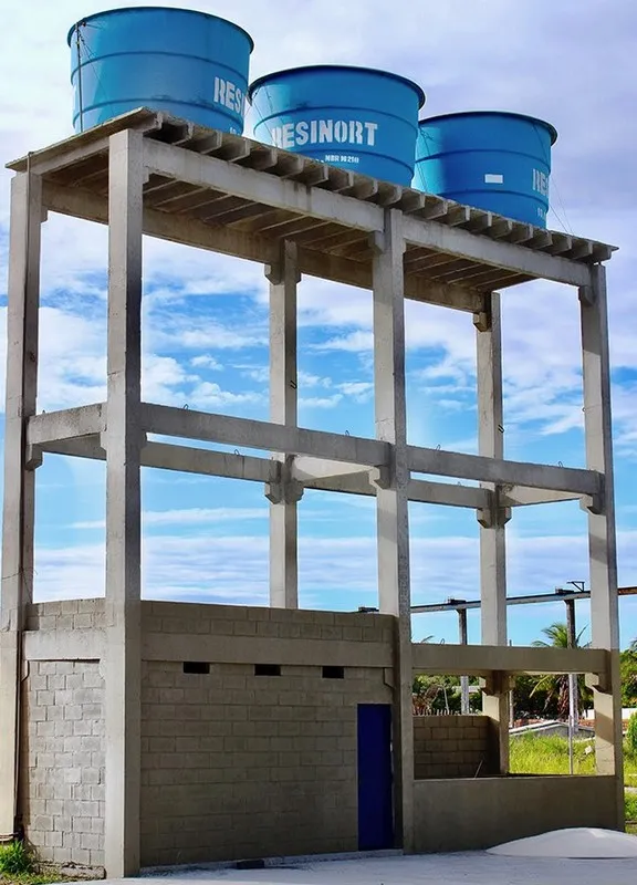 Caixa d’água que se rompeu em Vitória tinha sinais de corrosão, diz Crea