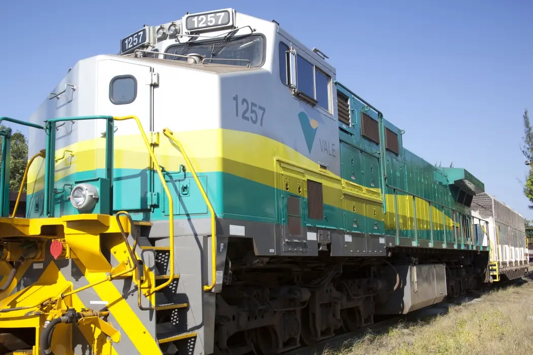 Trem de passageiros da Estrada de Ferro Vitória a Minas volta a operar normalmente nesta terça-feira