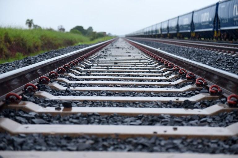 Nova linha de crédito do BNDES pode impulsionar EF-118 e atrair investidores internacionais