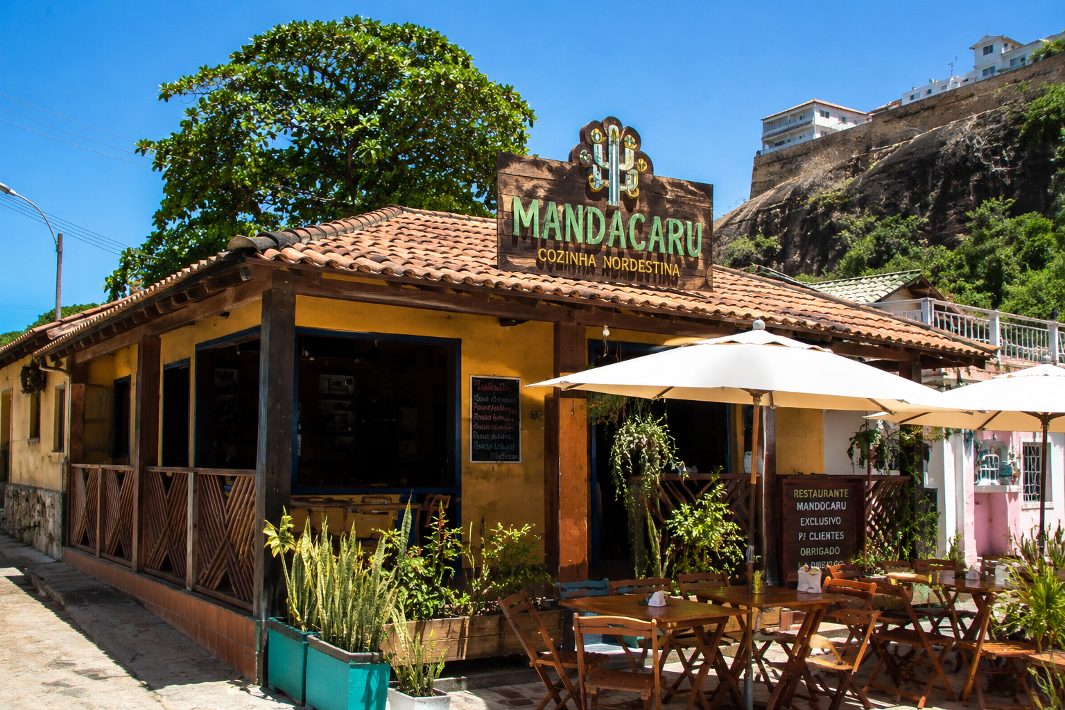 Restaurante Mandacaru deixa de abrir à noite em Vila Velha e passa a atender apenas no almoço
