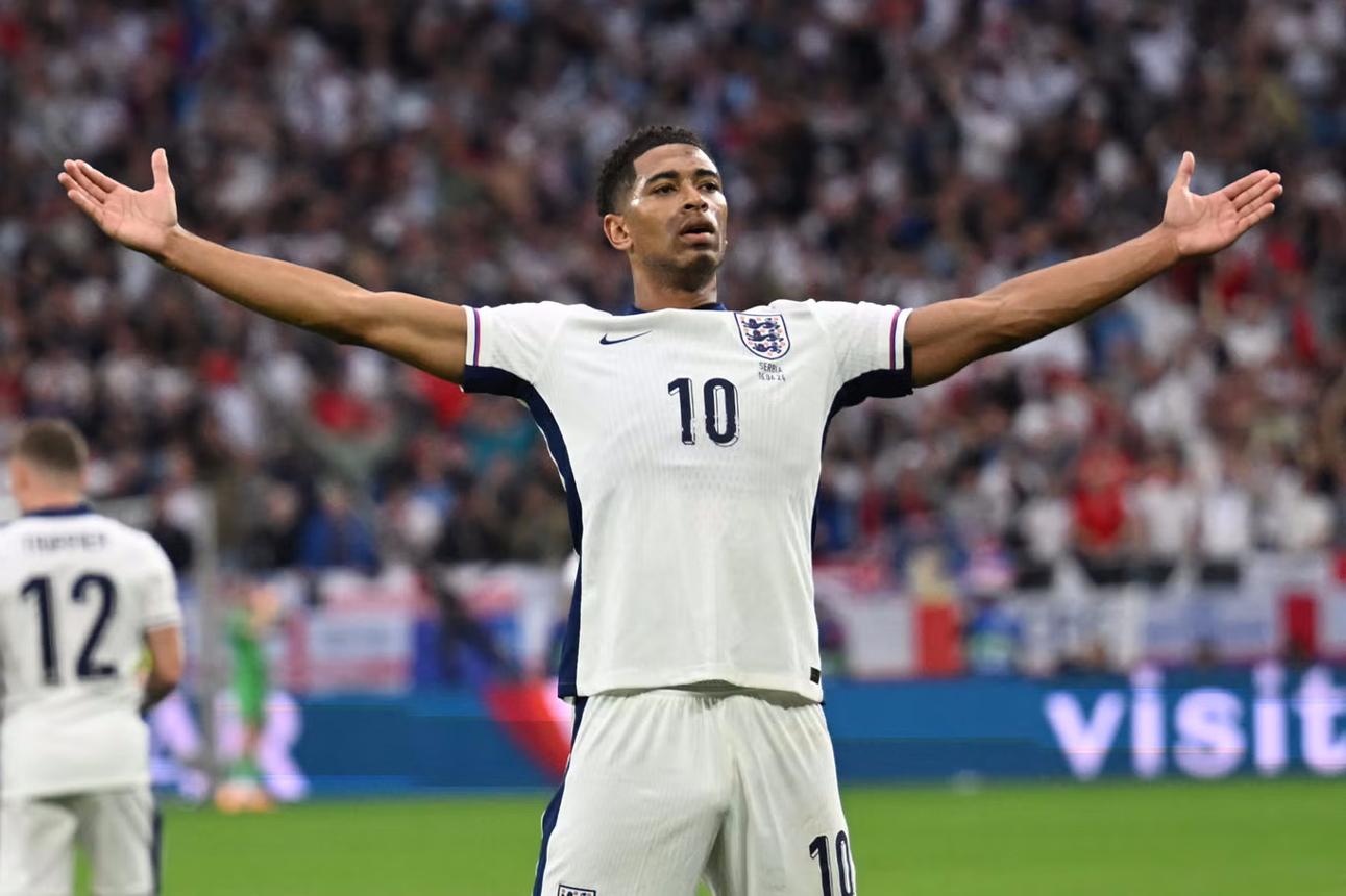 Bellingham brilha, Inglaterra vence a Noruega e garante vaga nas semifinais da Copa do Mundo