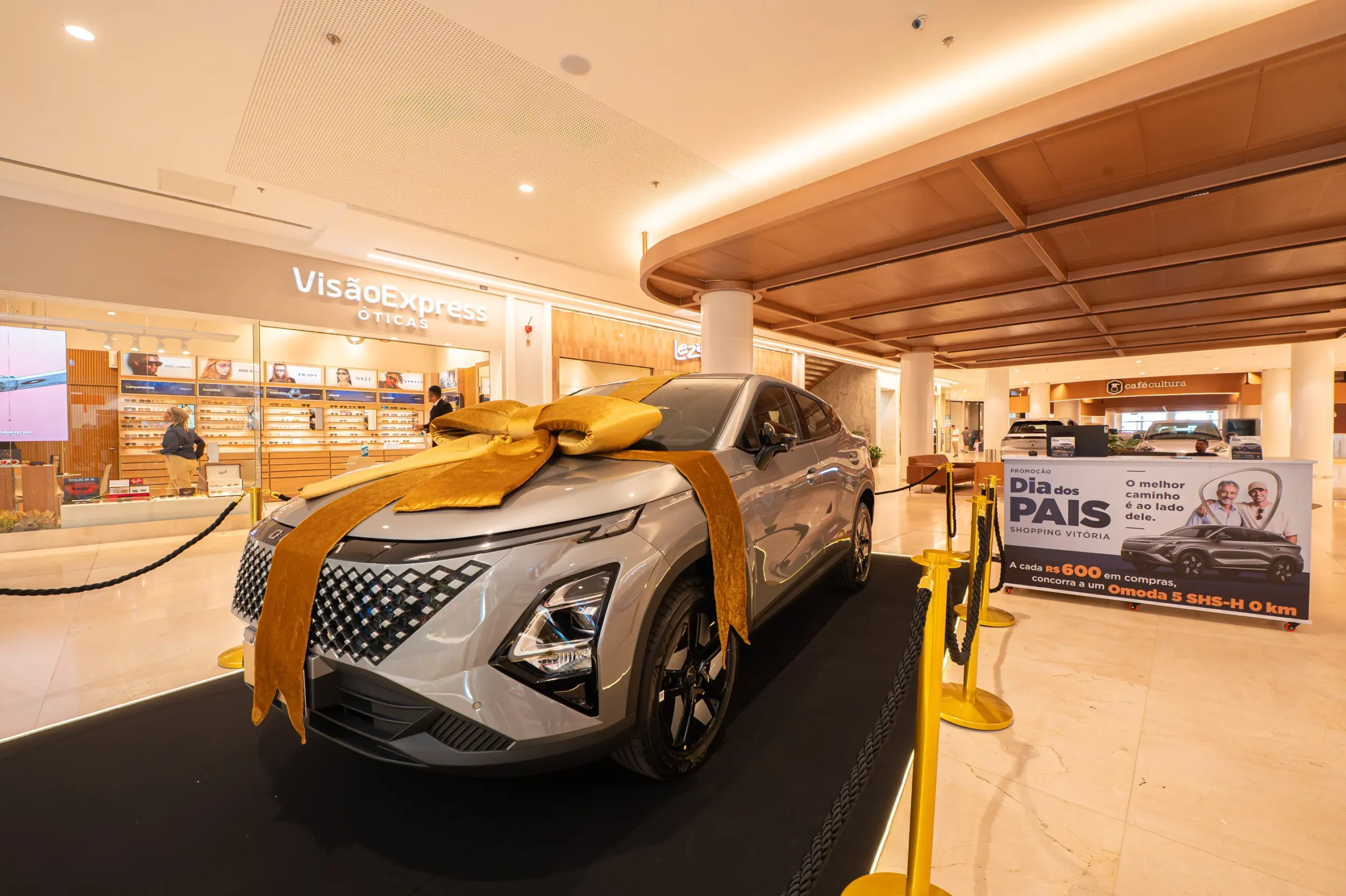 Shopping Vitória lança campanha de Dia dos Pais com sorteio de SUV híbrido zero quilômetro