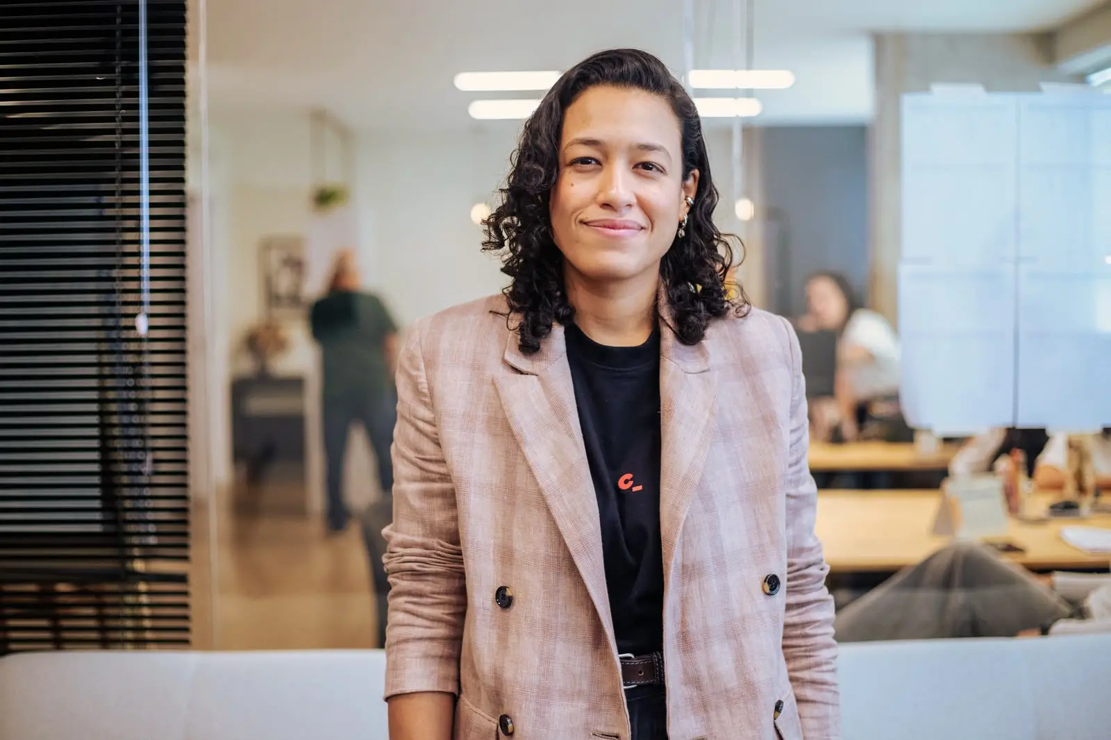 Ananda Miranda será responsável pelo marketing das campanhas de Helder e Contarato no ES