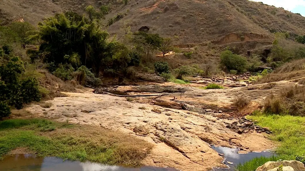 Seca deixa 28 pontos de captação de água em alerta no Espírito Santo