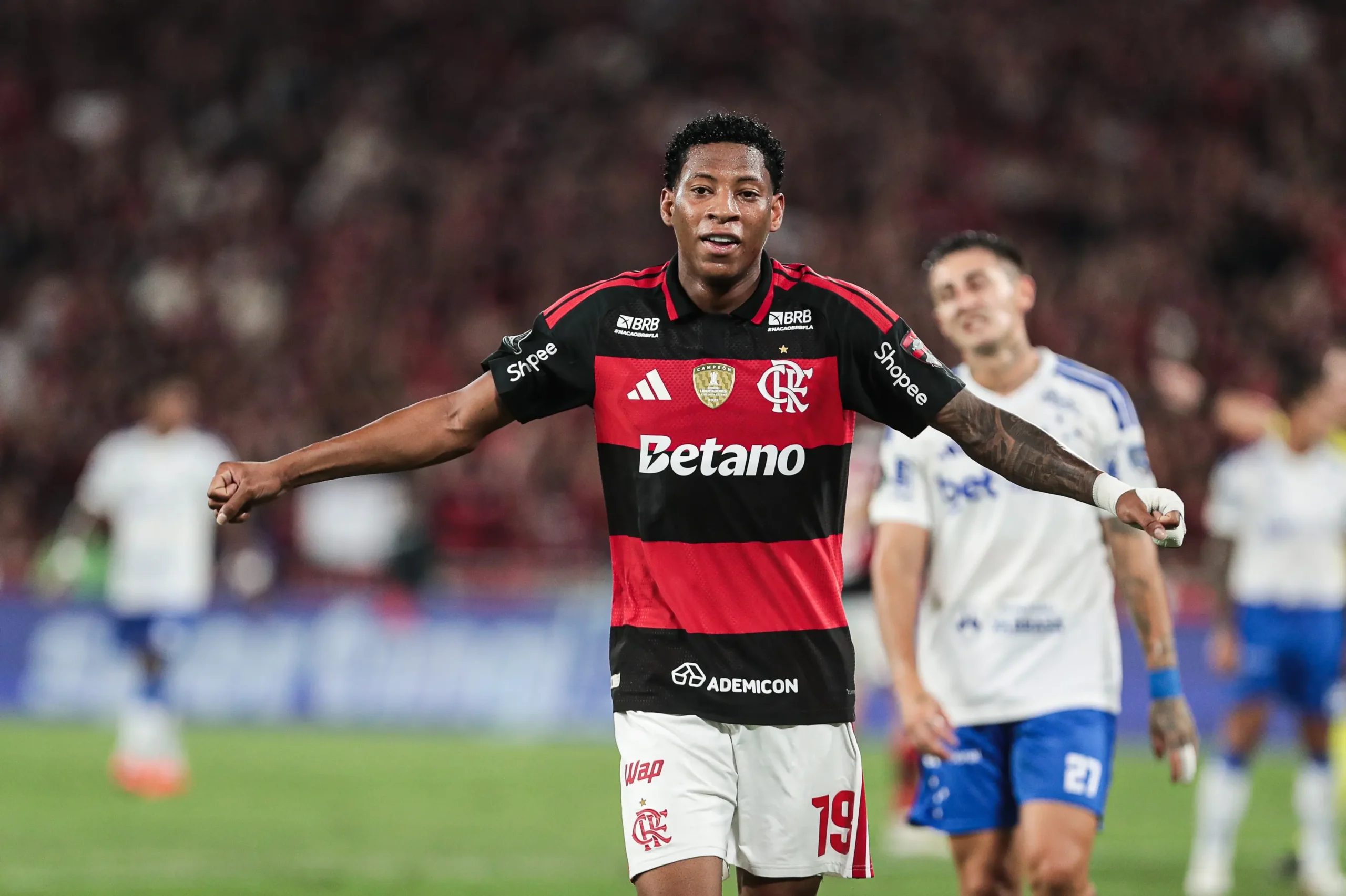 Flamengo encaminha saída de Gonzalo Plata para o Dínamo de Moscou por R$ 72 milhões