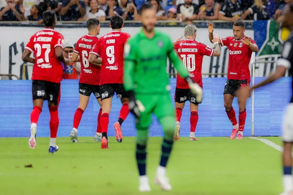 Flamengo vence o Remo e assume a liderança do Brasileirão